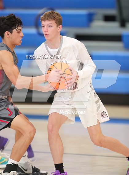 Thumbnail 1 in Jefferson vs. Thomas MacLaren School photogallery.