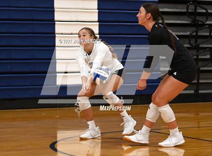 Thumbnail 3 in Assumption vs. Los Alamitos (Durango Fall Classic) photogallery.