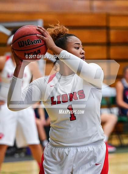 Thumbnail 1 in Campolindo vs. McClatchy (Elite Showcase) photogallery.