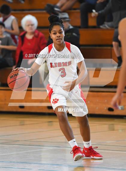 Thumbnail 2 in Campolindo vs. McClatchy (Elite Showcase) photogallery.