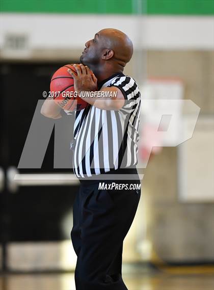 Thumbnail 3 in Campolindo vs. McClatchy (Elite Showcase) photogallery.