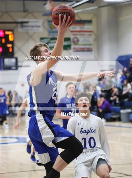 Thumbnail 3 in Fruita Monument vs Broomfield (CHSAA 5A 2nd Round Playoff) photogallery.