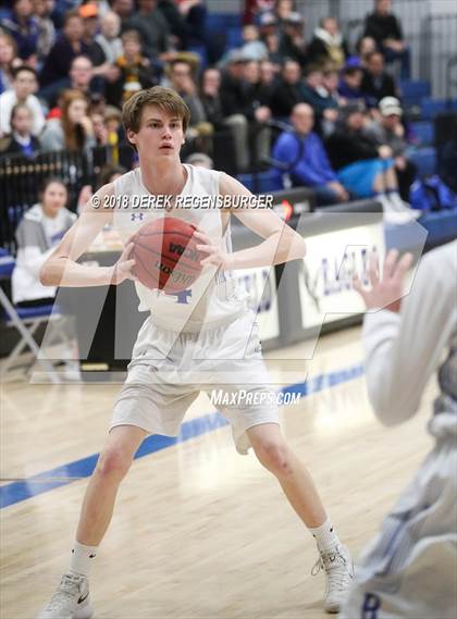 Thumbnail 3 in Fruita Monument vs Broomfield (CHSAA 5A 2nd Round Playoff) photogallery.