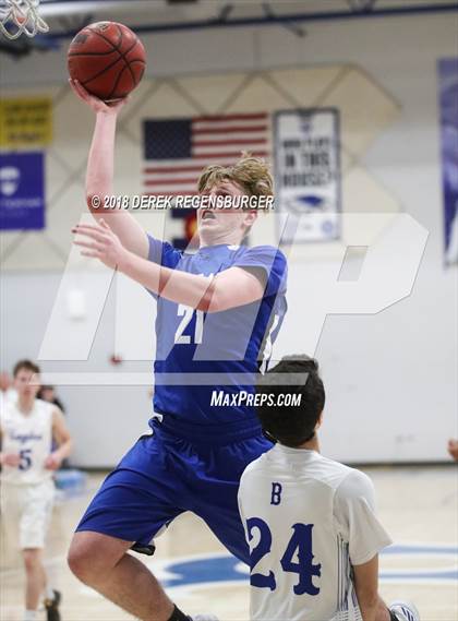 Thumbnail 3 in Fruita Monument vs Broomfield (CHSAA 5A 2nd Round Playoff) photogallery.