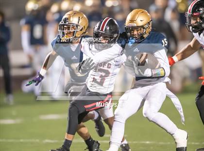 Thumbnail 3 in Santa Fe Christian @ Mater Dei Catholic (CIF SDS Division III Playoffs) photogallery.
