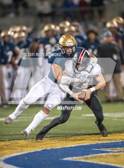 Thumbnail 3 in Santa Fe Christian @ Mater Dei Catholic (CIF SDS Division III Playoffs) photogallery.
