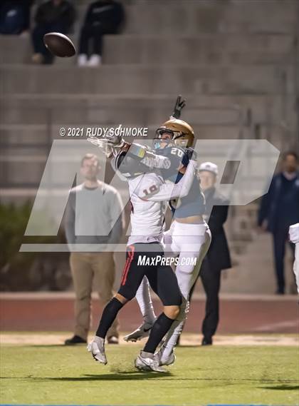 Thumbnail 2 in Santa Fe Christian @ Mater Dei Catholic (CIF SDS Division III Playoffs) photogallery.