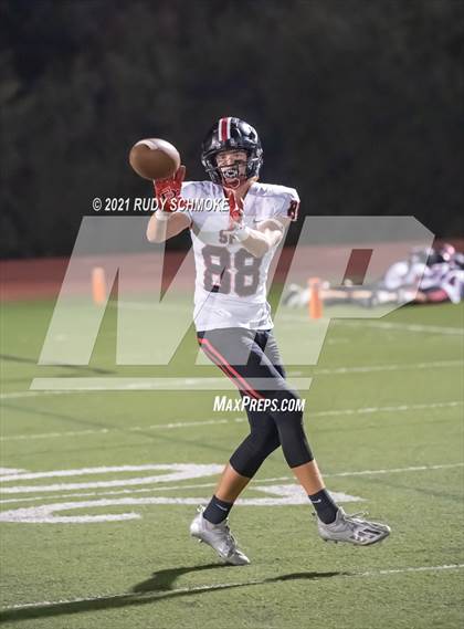 Thumbnail 2 in Santa Fe Christian @ Mater Dei Catholic (CIF SDS Division III Playoffs) photogallery.