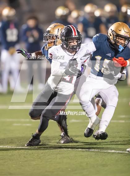 Thumbnail 2 in Santa Fe Christian @ Mater Dei Catholic (CIF SDS Division III Playoffs) photogallery.