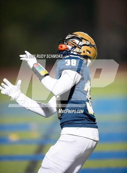Thumbnail 3 in Santa Fe Christian @ Mater Dei Catholic (CIF SDS Division III Playoffs) photogallery.