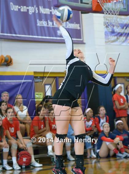 Thumbnail 1 in Flintridge Sacred Heart vs. Assumption (Durango Fall Classic) photogallery.