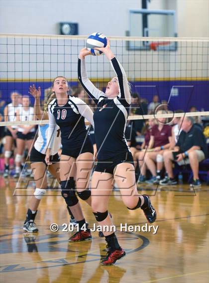 Thumbnail 1 in Flintridge Sacred Heart vs. Assumption (Durango Fall Classic) photogallery.
