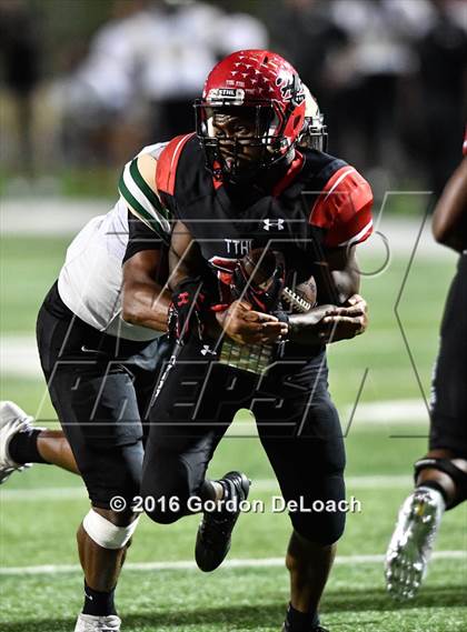 Thumbnail 1 in DeSoto @ Cedar Hill photogallery.