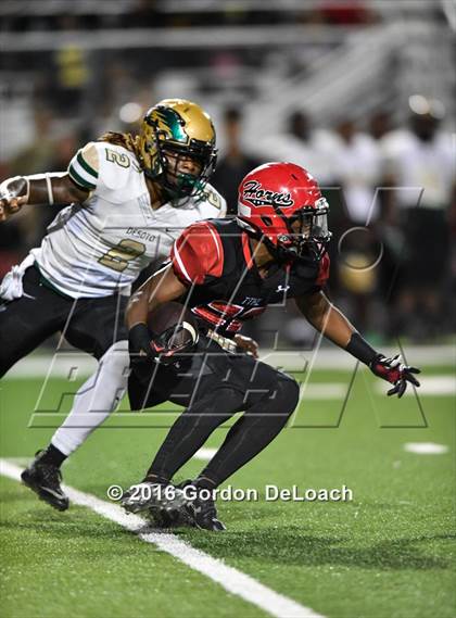 Thumbnail 1 in DeSoto @ Cedar Hill photogallery.