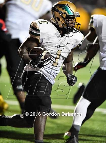 Thumbnail 1 in DeSoto @ Cedar Hill photogallery.