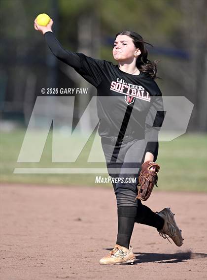 Thumbnail 1 in Bradley Central @ Whitwell photogallery.