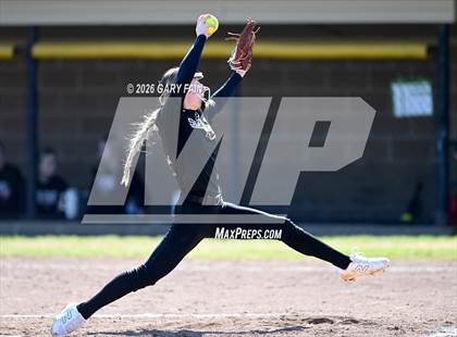 Thumbnail 2 in Bradley Central @ Whitwell photogallery.