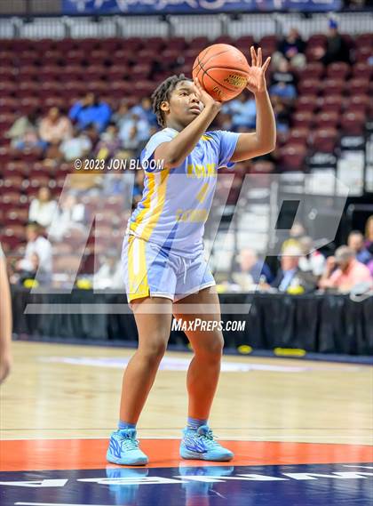 Thumbnail 2 in Kolbe-Cathedral vs. Northwest Catholic (CIAC Class S Final) photogallery.