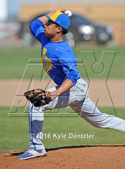 Thumbnail 2 in Bonham vs Leonard (Pottsboro Varsity Tournament) photogallery.