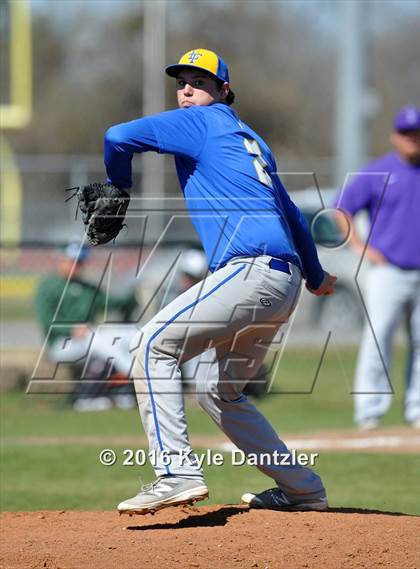Thumbnail 1 in Bonham vs Leonard (Pottsboro Varsity Tournament) photogallery.
