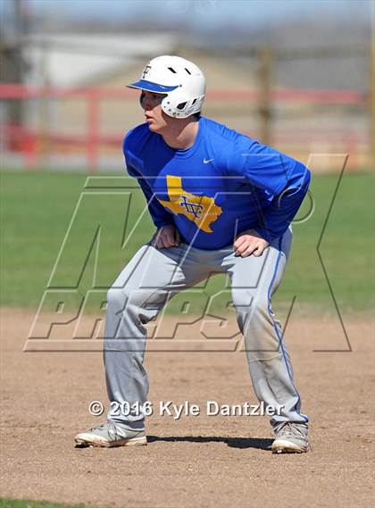 Thumbnail 3 in Bonham vs Leonard (Pottsboro Varsity Tournament) photogallery.