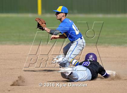 Thumbnail 1 in Bonham vs Leonard (Pottsboro Varsity Tournament) photogallery.