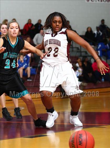 Thumbnail 2 in Hickory vs. Norcom (Lady Greyhound Classic) photogallery.