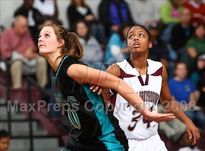 Thumbnail 3 in Hickory vs. Norcom (Lady Greyhound Classic) photogallery.