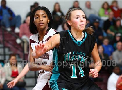 Thumbnail 2 in Hickory vs. Norcom (Lady Greyhound Classic) photogallery.