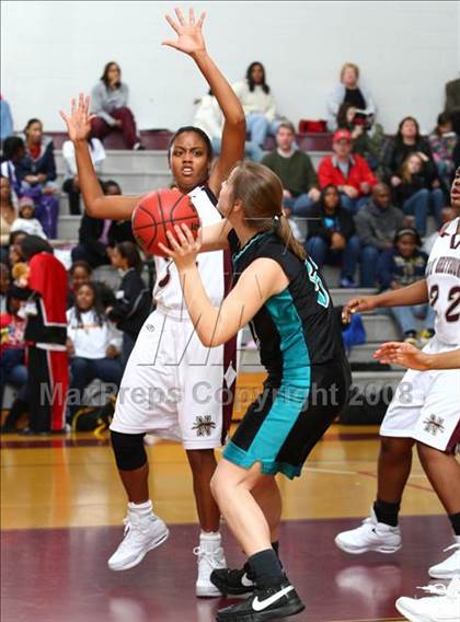 Thumbnail 2 in Hickory vs. Norcom (Lady Greyhound Classic) photogallery.