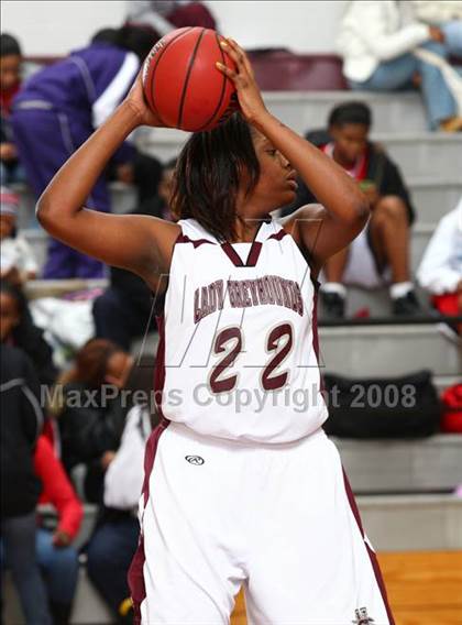 Thumbnail 1 in Hickory vs. Norcom (Lady Greyhound Classic) photogallery.