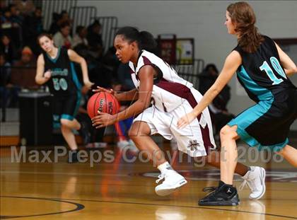 Thumbnail 2 in Hickory vs. Norcom (Lady Greyhound Classic) photogallery.