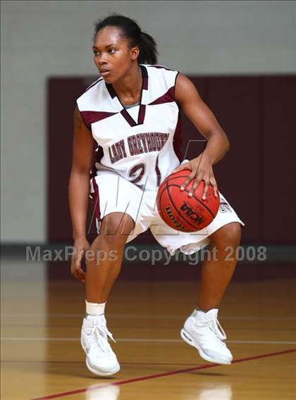 Thumbnail 1 in Hickory vs. Norcom (Lady Greyhound Classic) photogallery.