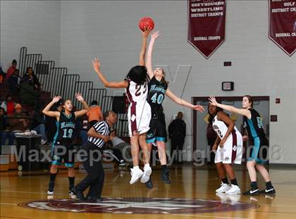 Thumbnail 1 in Hickory vs. Norcom (Lady Greyhound Classic) photogallery.
