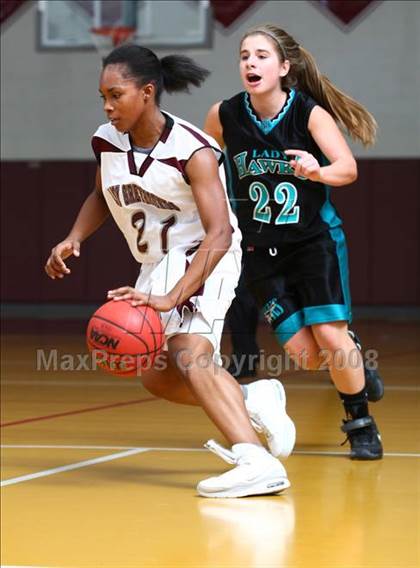 Thumbnail 1 in Hickory vs. Norcom (Lady Greyhound Classic) photogallery.