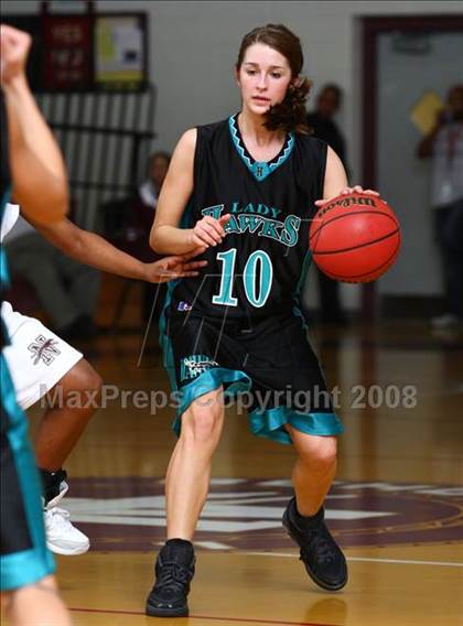 Thumbnail 1 in Hickory vs. Norcom (Lady Greyhound Classic) photogallery.