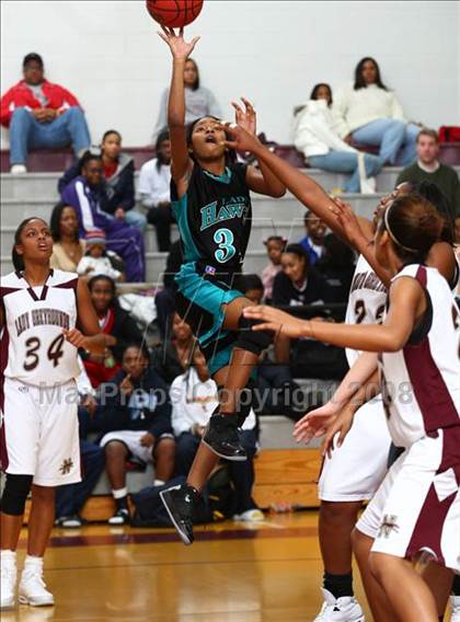 Thumbnail 3 in Hickory vs. Norcom (Lady Greyhound Classic) photogallery.