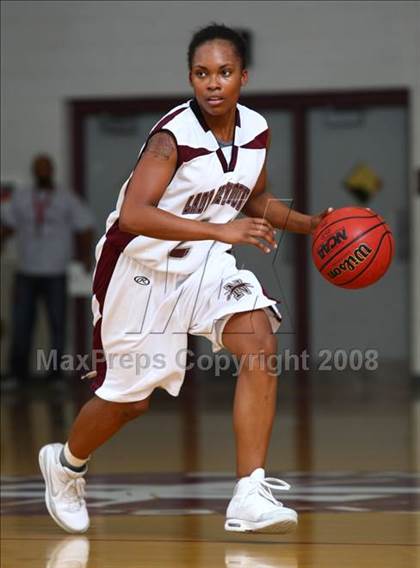Thumbnail 1 in Hickory vs. Norcom (Lady Greyhound Classic) photogallery.