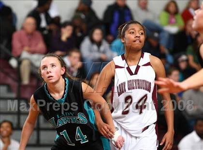 Thumbnail 2 in Hickory vs. Norcom (Lady Greyhound Classic) photogallery.