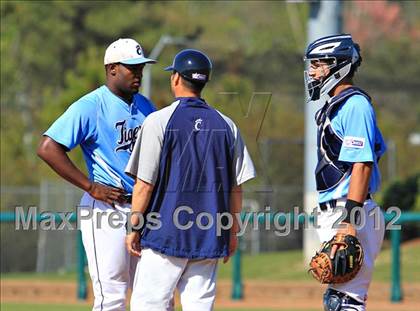 Thumbnail 2 in Gulliver Prep vs. Carroll (National High School Invitational) photogallery.