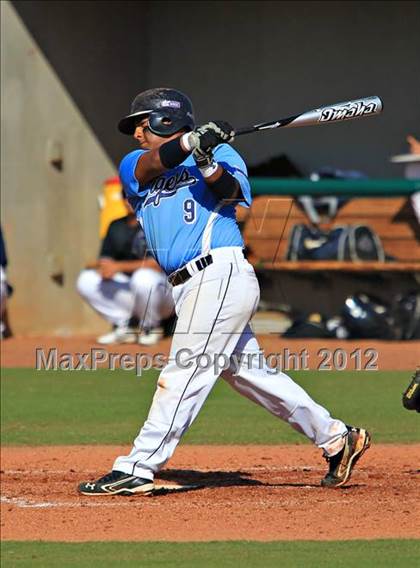 Thumbnail 1 in Gulliver Prep vs. Carroll (National High School Invitational) photogallery.