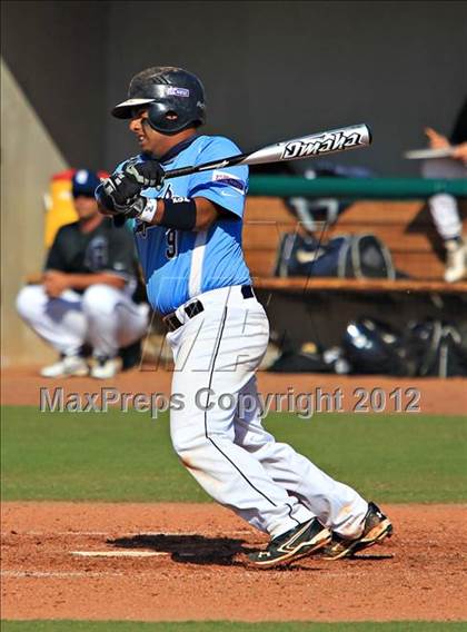 Thumbnail 2 in Gulliver Prep vs. Carroll (National High School Invitational) photogallery.