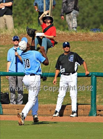 Thumbnail 1 in Gulliver Prep vs. Carroll (National High School Invitational) photogallery.