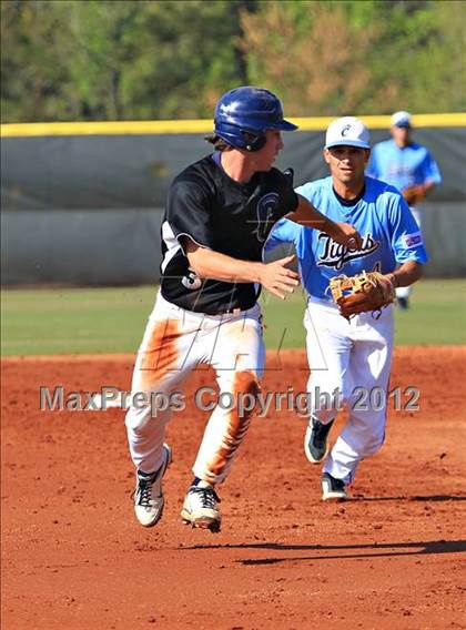 Thumbnail 2 in Gulliver Prep vs. Carroll (National High School Invitational) photogallery.