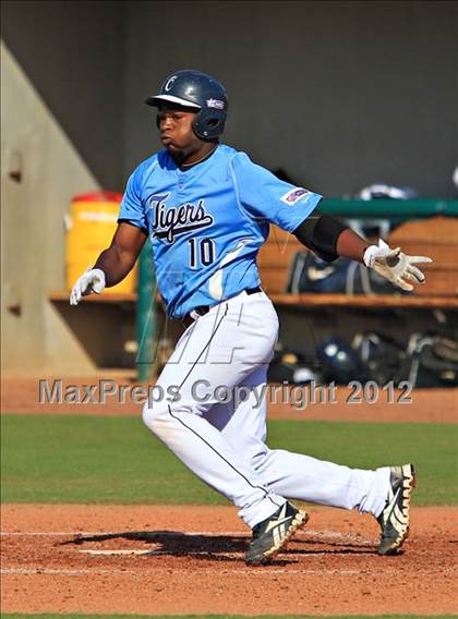 Thumbnail 3 in Gulliver Prep vs. Carroll (National High School Invitational) photogallery.