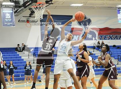 Thumbnail 2 in Cy-Fair vs. Sam Rayburn (McDonald's Texas Invitational) photogallery.
