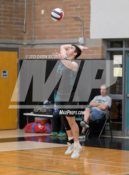 Thumbnail 1 in Mountain Ridge vs Highland (AIA 6A Round 1 Playoff) photogallery.