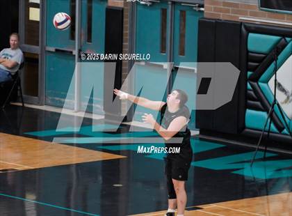 Thumbnail 3 in Mountain Ridge vs Highland (AIA 6A Round 1 Playoff) photogallery.
