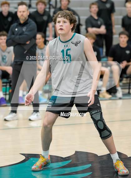 Thumbnail 2 in Mountain Ridge vs Highland (AIA 6A Round 1 Playoff) photogallery.