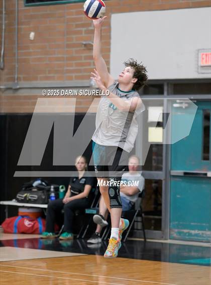 Thumbnail 2 in Mountain Ridge vs Highland (AIA 6A Round 1 Playoff) photogallery.